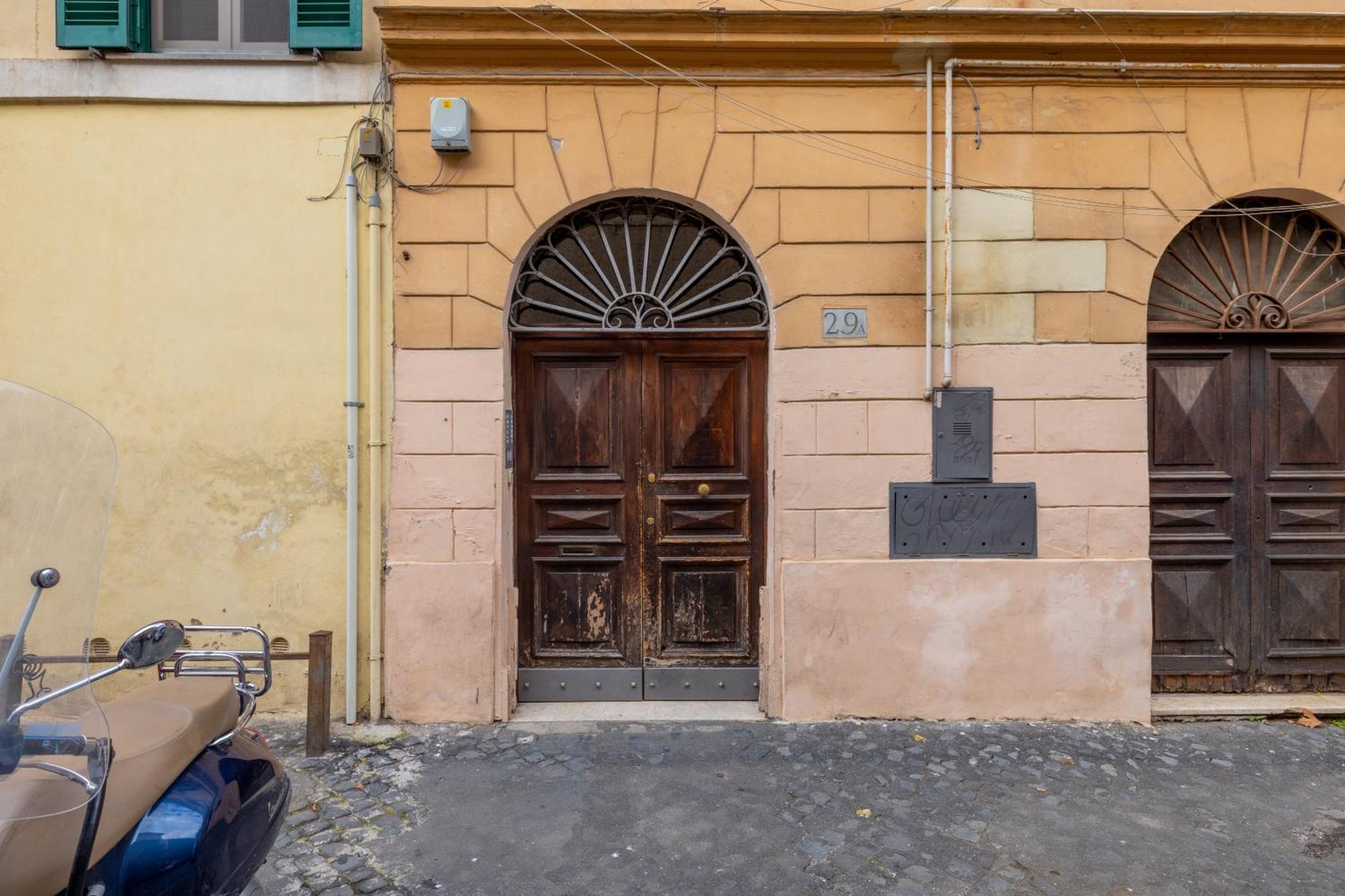 Vg Trastevere 5 Stelle Appartamento Spazioso ローマ エクステリア 写真